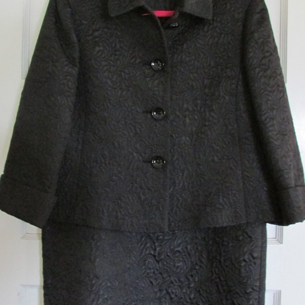 Tahari by Arthur Levine Suit-Size 14 - Vintage